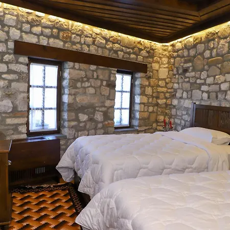 Casa de hóspedes Tomori 4*