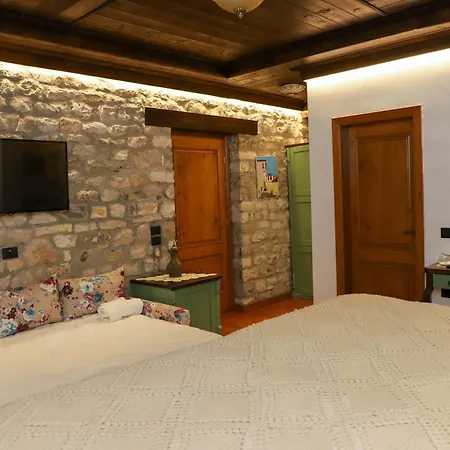 Casa de hóspedes Tomori Berati