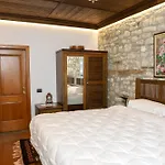Casa de hóspedes Tomori 4*