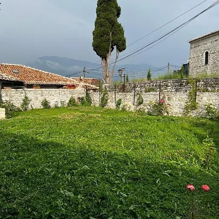 Tomori Vendégház Berat