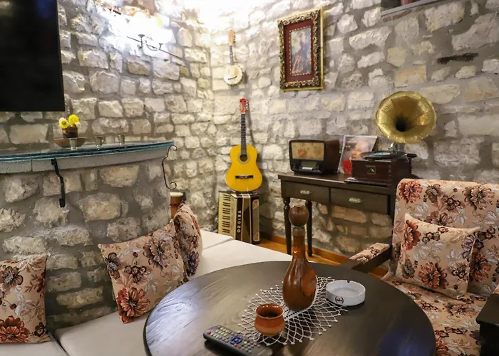 Guest house Tomori 4*